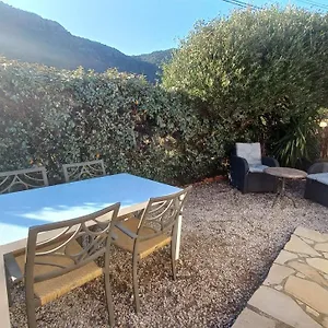 Hébergement de vacances Maison Saint Clair Lavandou 2 Personnes, Le Lavandou